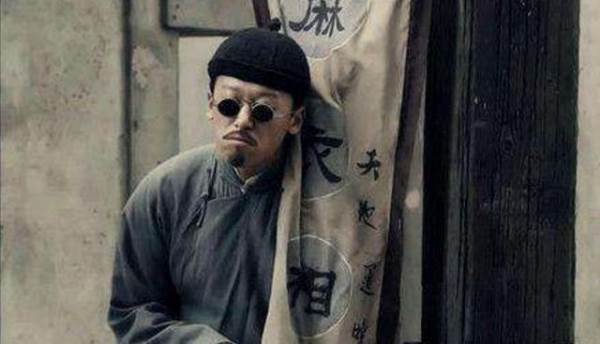劝人做法事的算命师傅-第1张图片-周易占卜网 - 免费算命_生辰八字算命_八字合婚姻