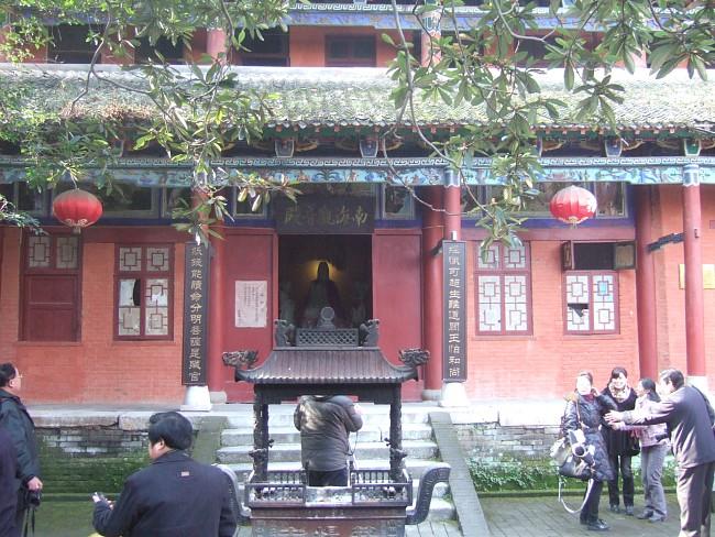 镇平菩提寺算命(青岛菩提寺有算命的吗)-第1张图片-周易占卜网 - 免费算命_生辰八字算命_八字合婚姻